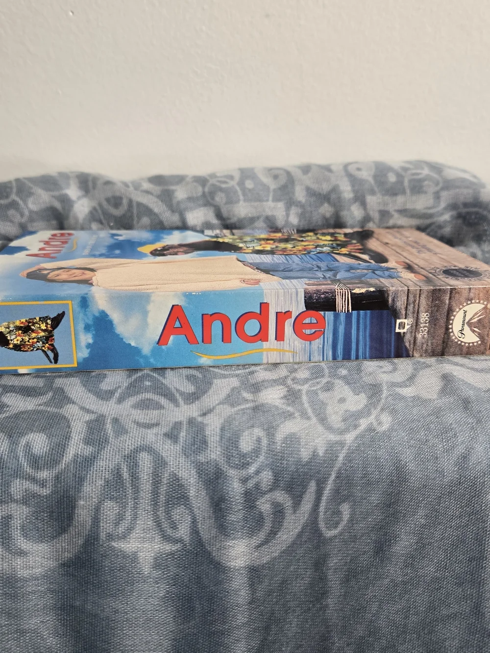 Andre VHS Movie Tape - Picture 2 of 4